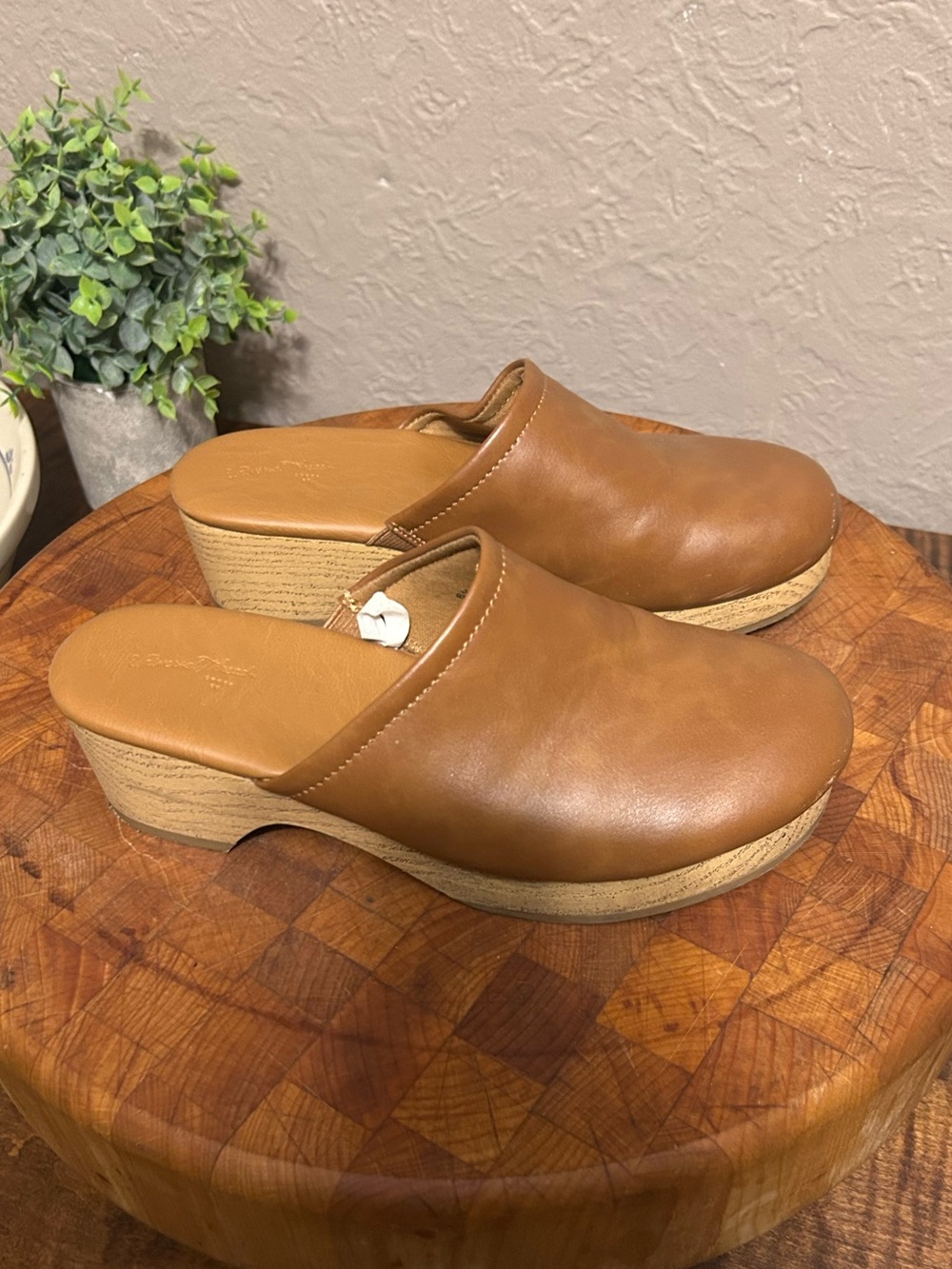 Universal Thread Cognac Leather Clog Mules